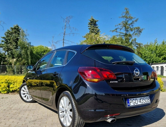 Opel Astra cena 17999 przebieg: 299000, rok produkcji 2010 z Legionowo małe 466